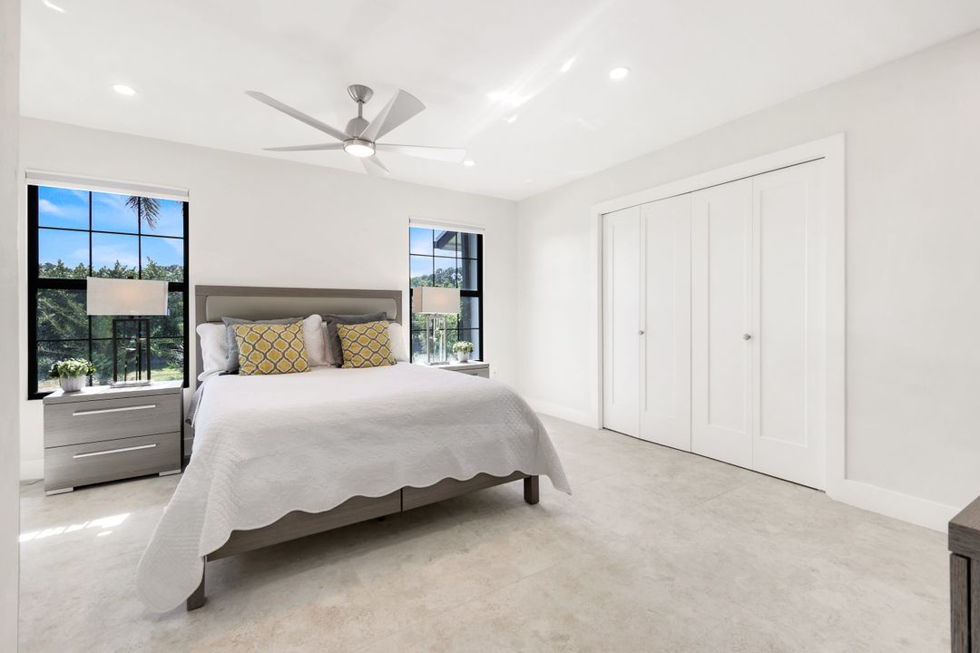 5630 Copper Leaf Ln, Naples, FL 34116