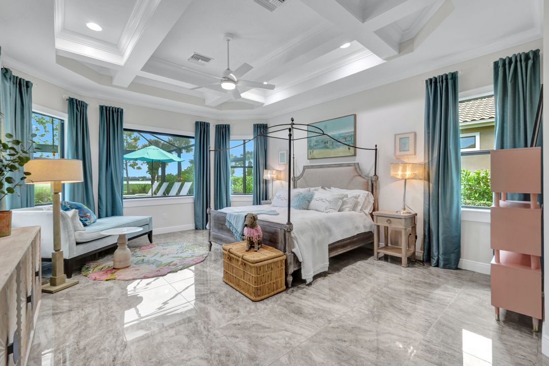 12646 Dundee Ln, Naples, FL 34120