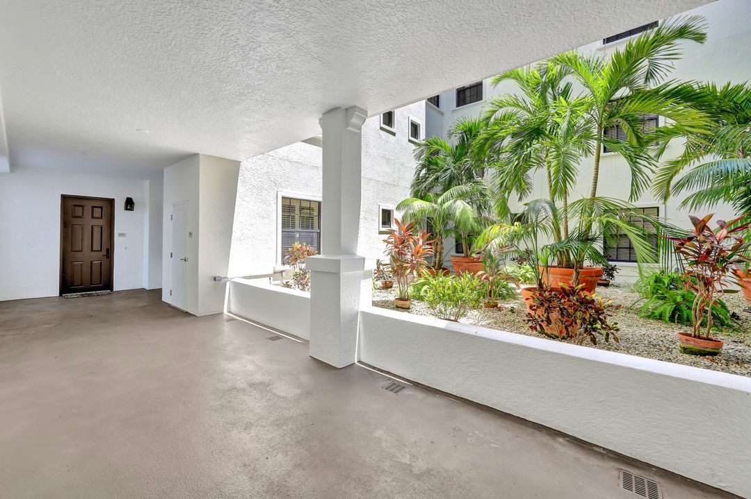 10721 Mirasol Dr #205, Miromar Lakes, FL 33913