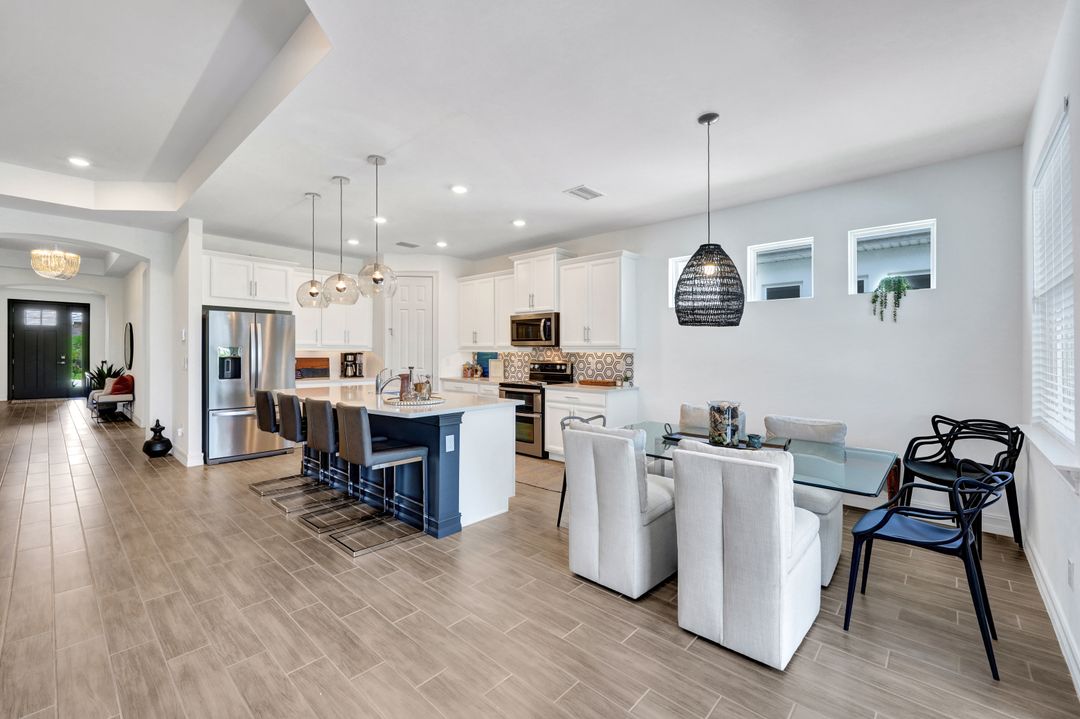 16517 Seagate Pl, Bonita Springs, FL 34135