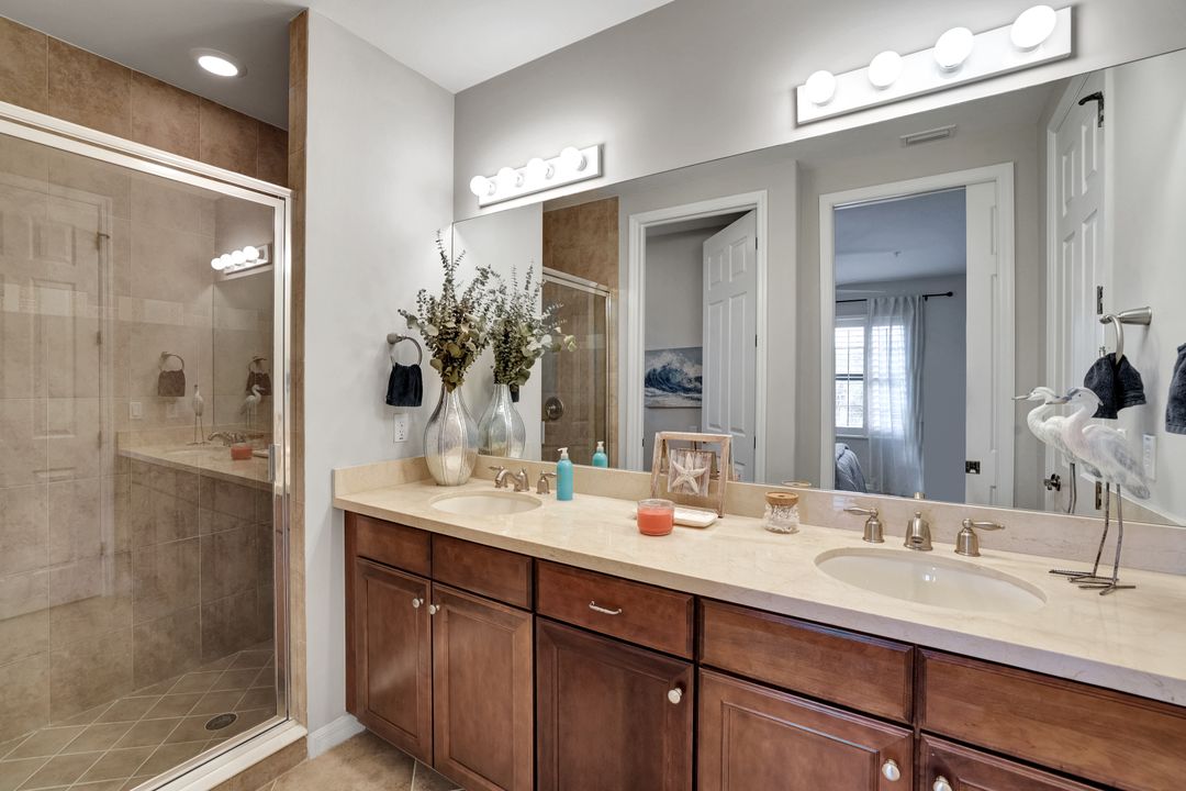 1383 Artesia Dr E #701, Naples, FL 34113