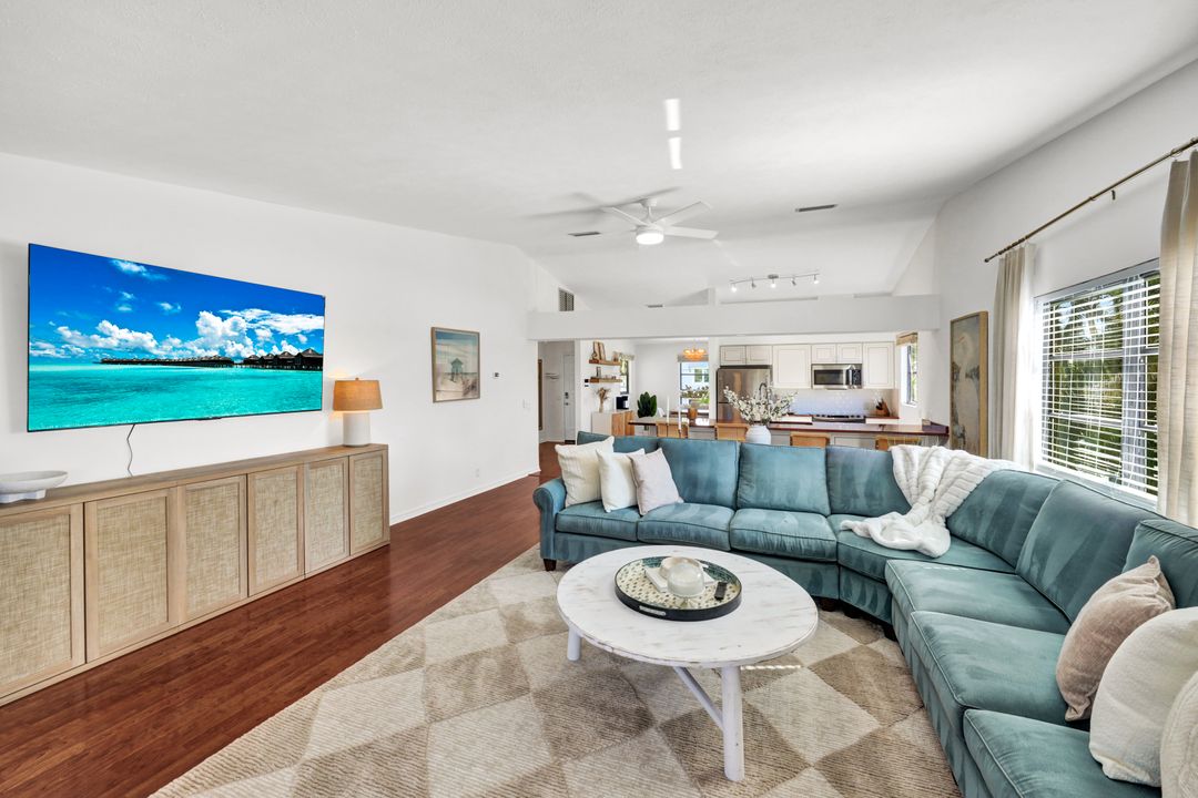 1285 Grand Canal Dr, Naples, FL 34110