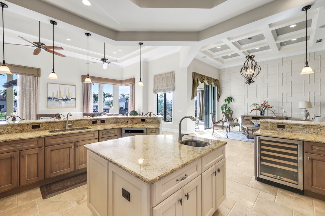 2304 El Dorado Pkwy W, Cape Coral, FL 33914