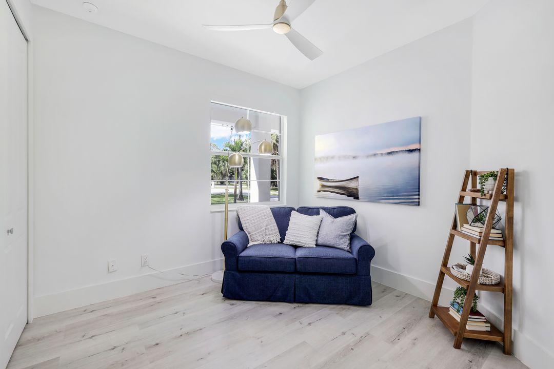 5995 Lancewood Way, Naples, FL 34116