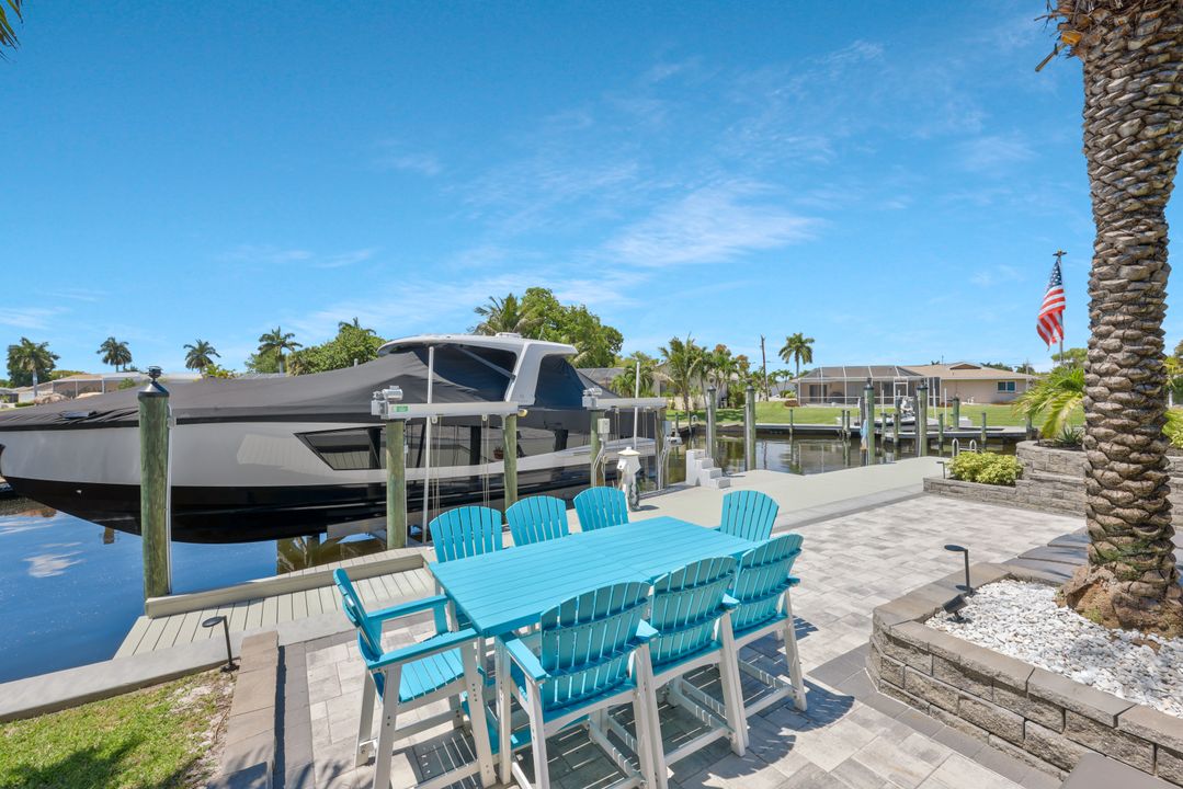 3816 SE 21st Pl, Cape Coral, FL 33904