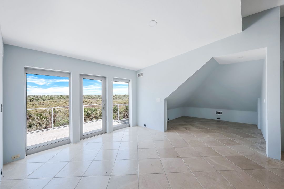 4150 Dingman Dr, Sanibel, FL 33957