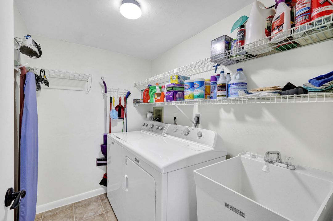 7129 Lakeridge View Court #302, Fort Myers, FL 33907