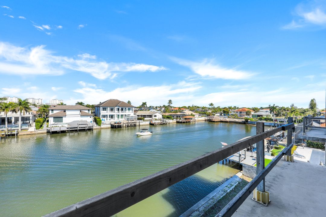 415 Seabee Ave, Naples, FL 34108