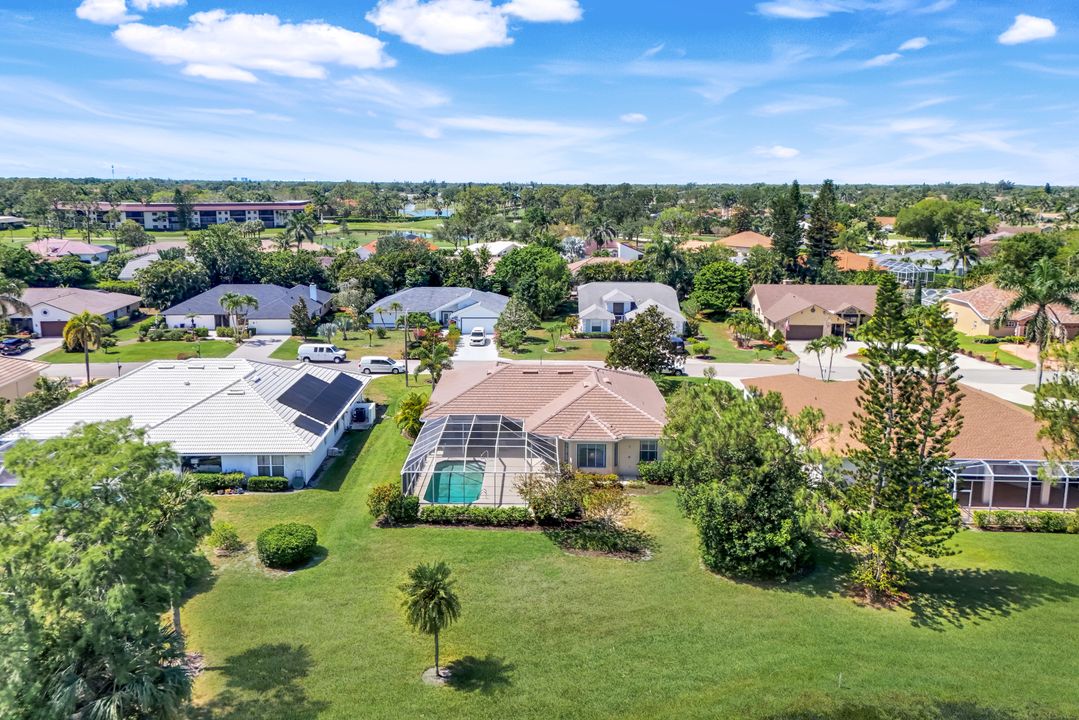190 Palmetto Dunes Cir, Naples, FL 34113