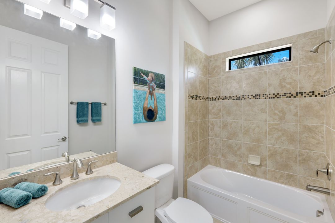 10194 Belcrest Blvd, Fort Myers, FL 33913