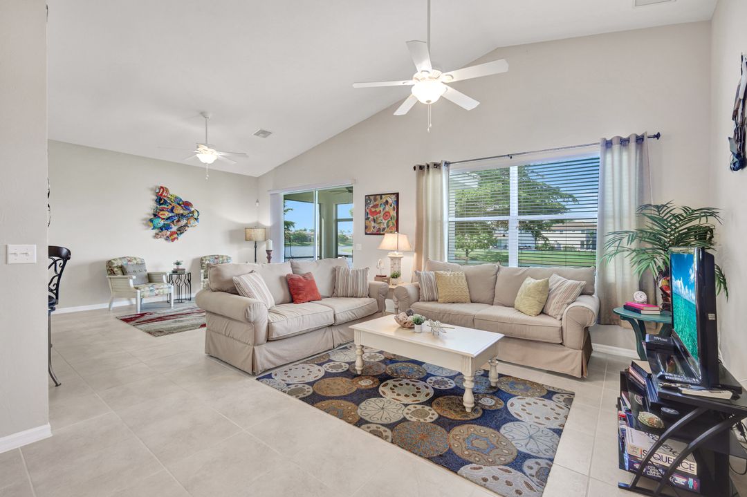 8627 Sumner Ave, Fort Myers, FL 33908