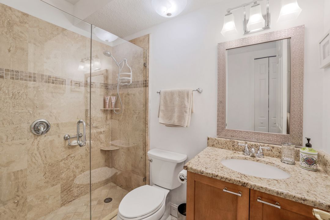 994 Eastham Way #101, Naples, FL 34104