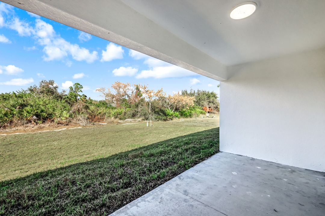 3018 11th St SW, Lehigh Acres, FL 33976