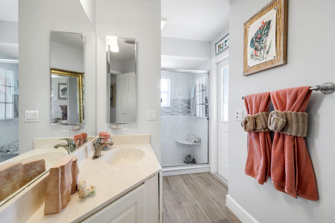 4913 SW 11th Ave, Cape Coral, FL 33914