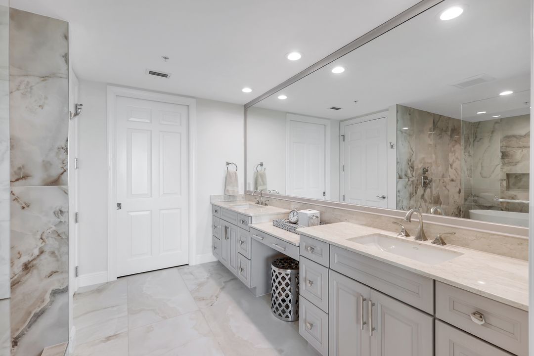 275 Indies Way #1202, Naples, FL 34110