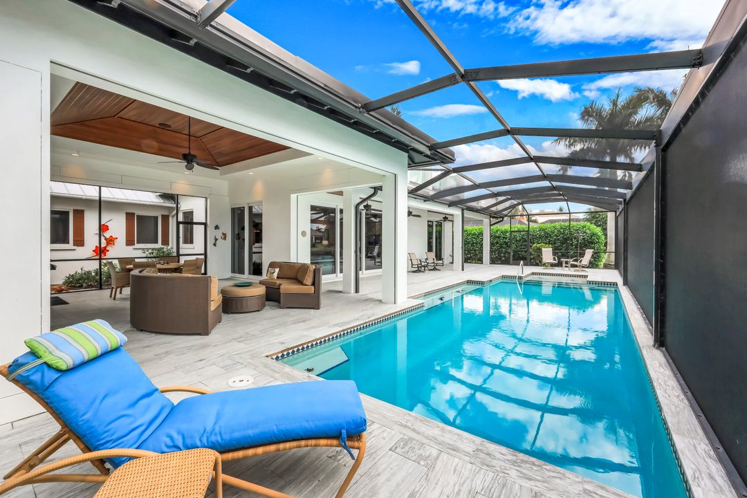 4127 Belair Ln, Naples, FL 34103