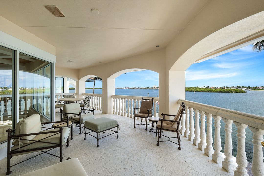 490 Renard Ct, Marco Island, FL 34145