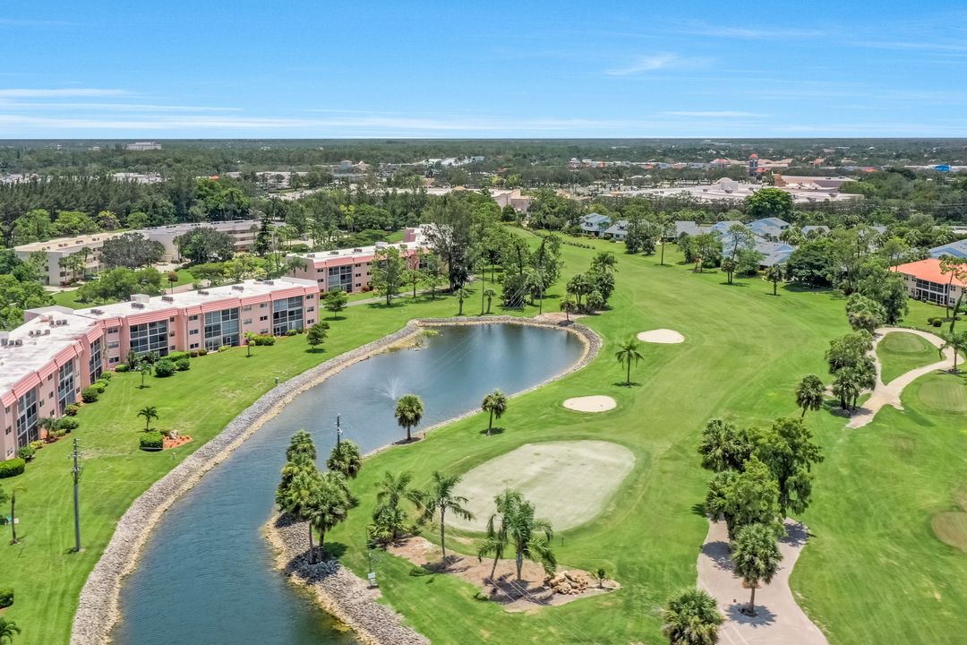 300 Forest Lakes Blvd #104, Naples, FL 34105