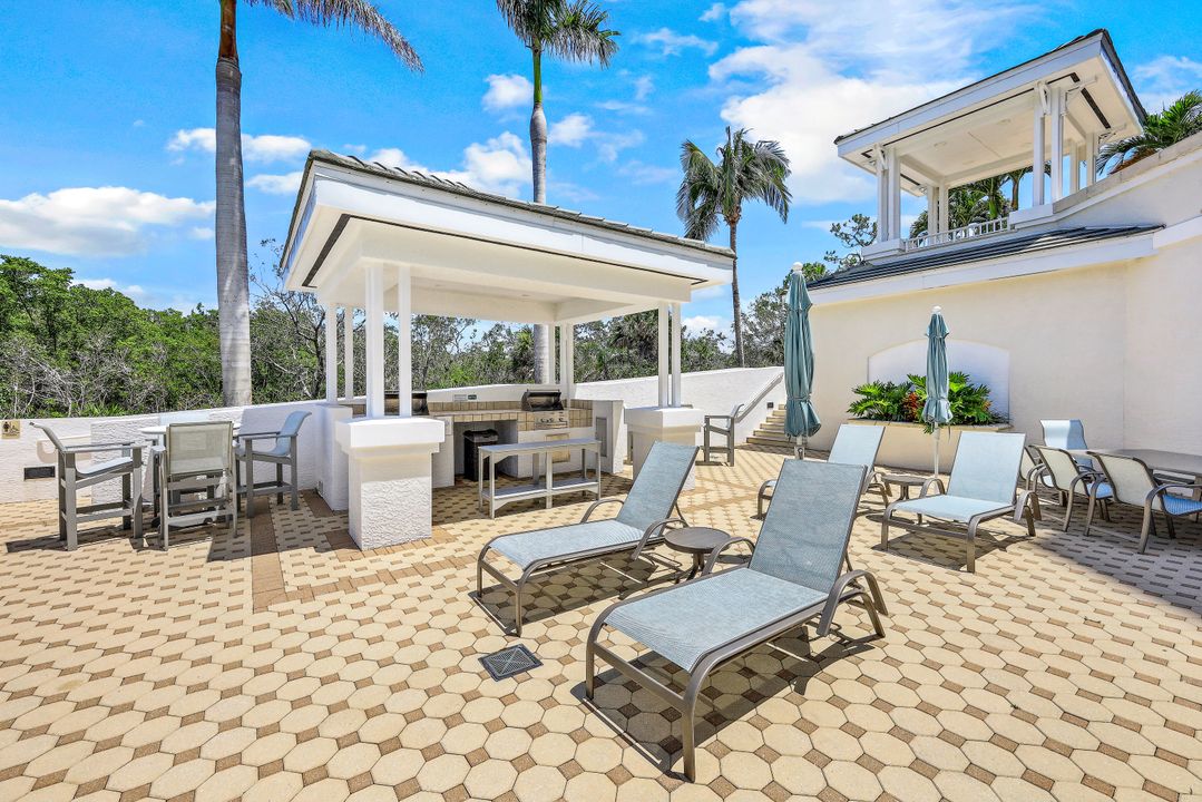 315 Dunes Blvd #PH-6, Naples, FL 34110