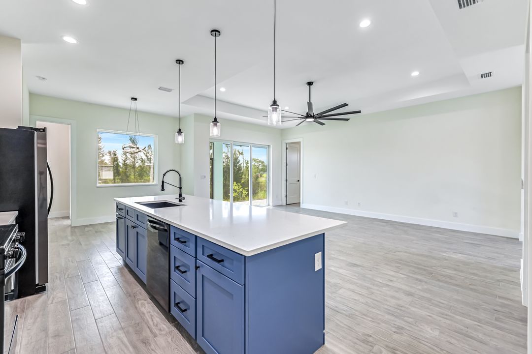 3445 NE 21st Ave, Cape Coral, FL 33909
