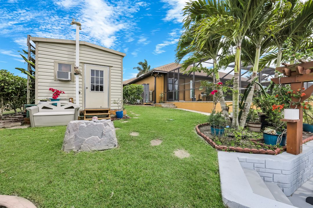 2364 NW 39th Ave, Cape Coral, FL 33993