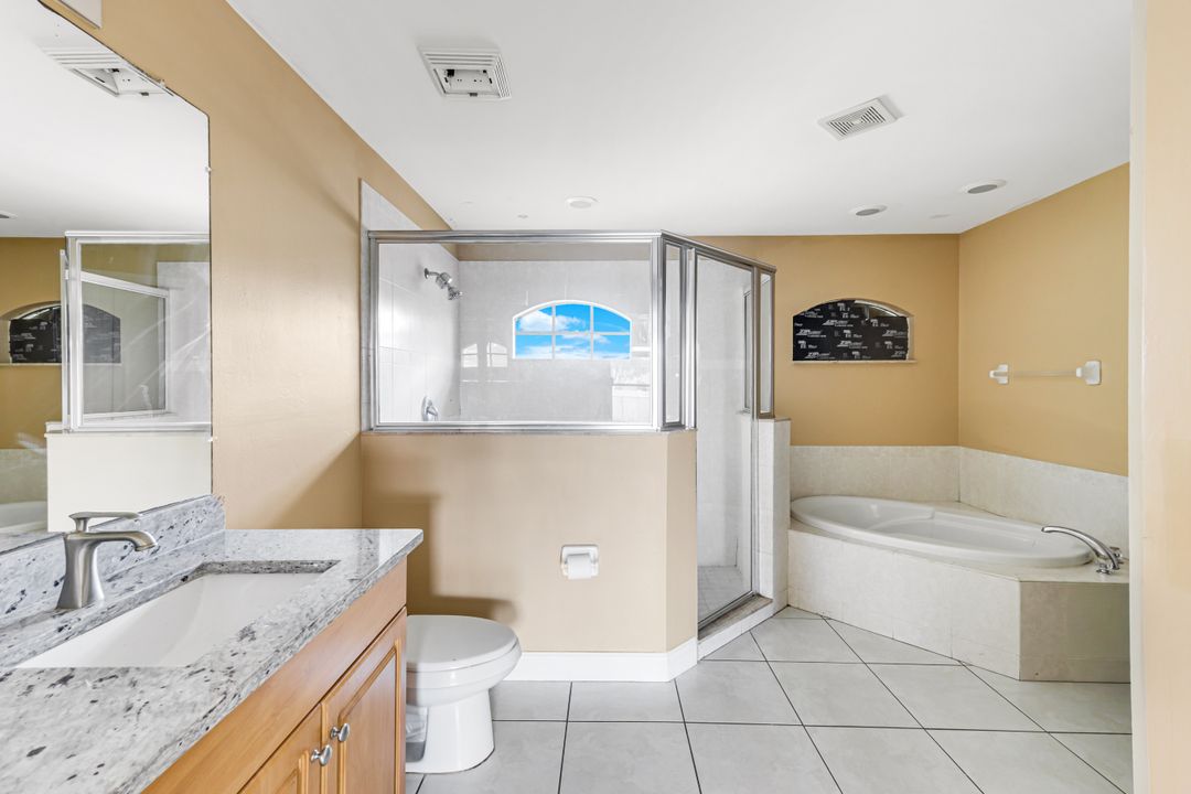 2917 4th St SW, Lehigh Acres, FL 33976