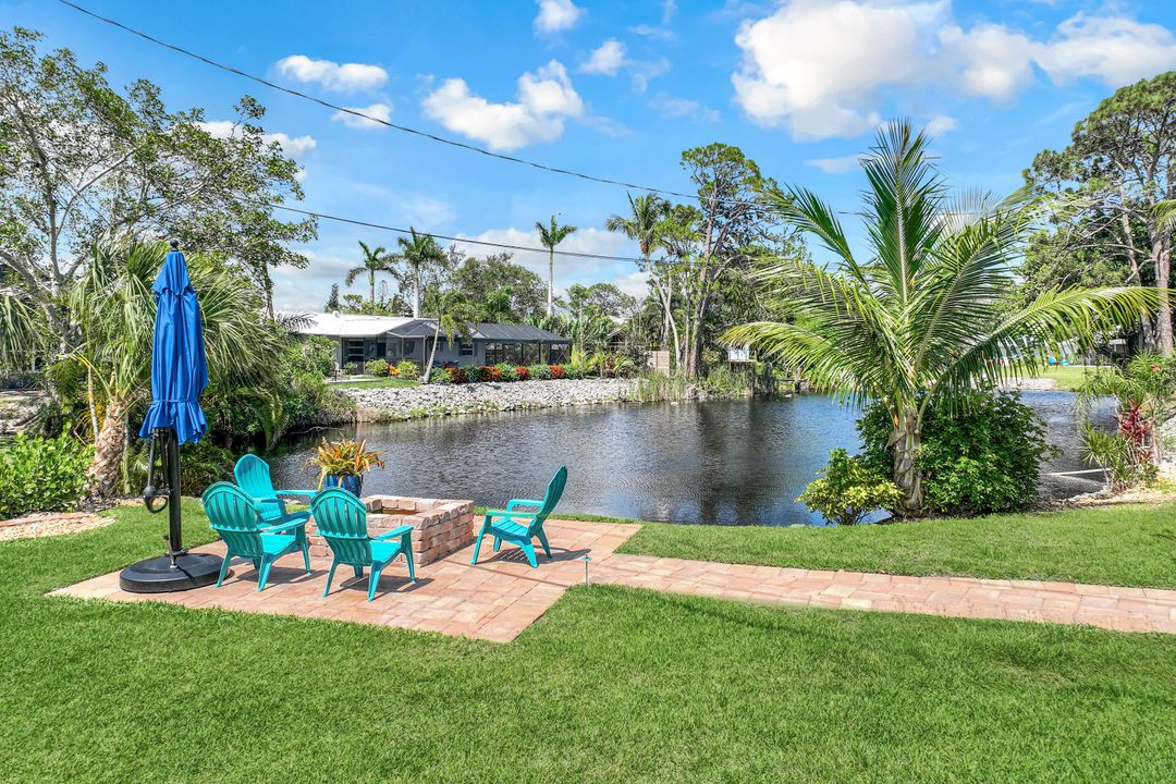 999 E Valley Dr, Bonita Springs, FL 34134