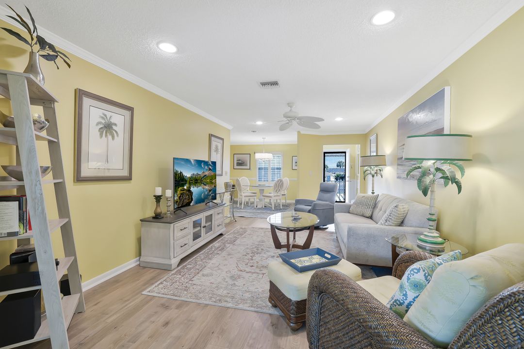 4126 Belair Ln #B10, Naples, FL 34103