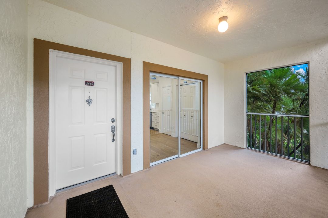 6030 Chardonnay Ln #204, Naples, FL 34119