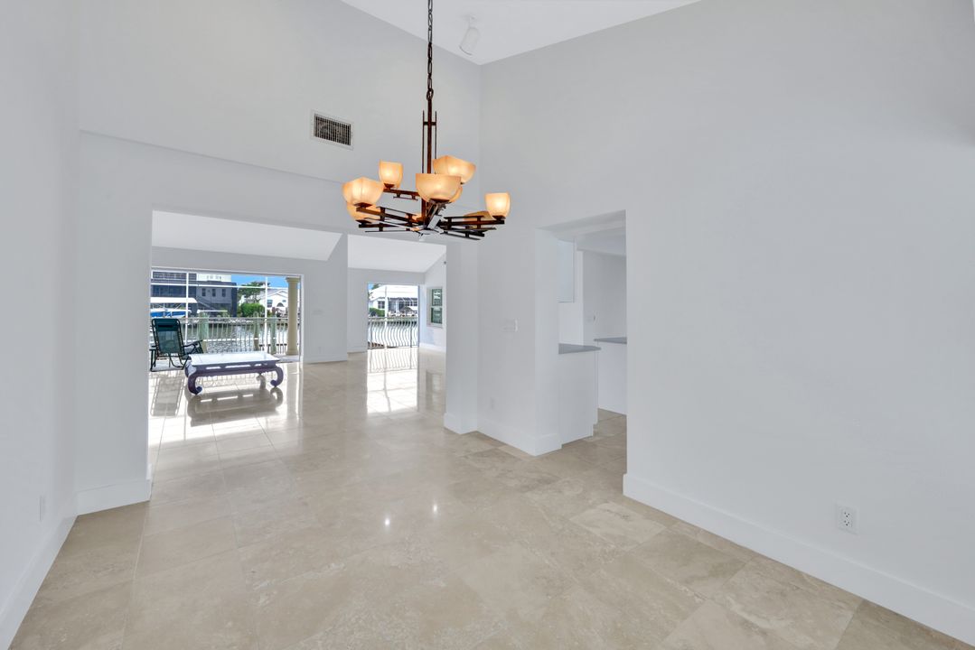 396 Conners Ave, Naples, FL 34108