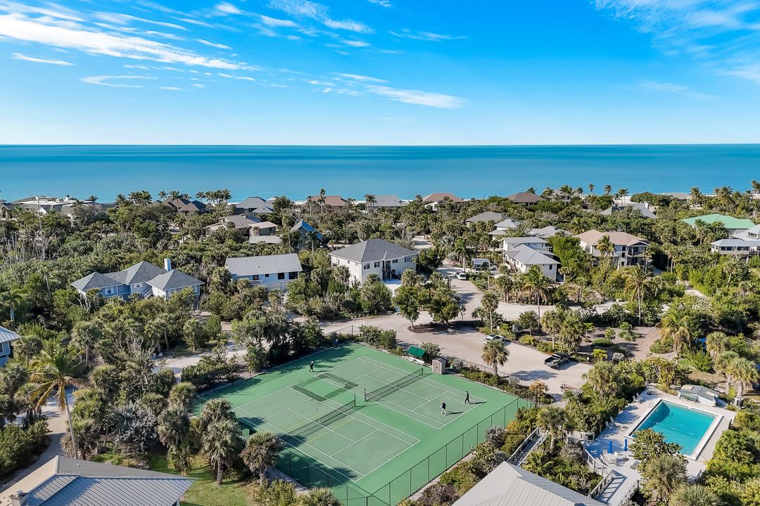 4353 Gulf Pines Dr, Sanibel, FL 33957