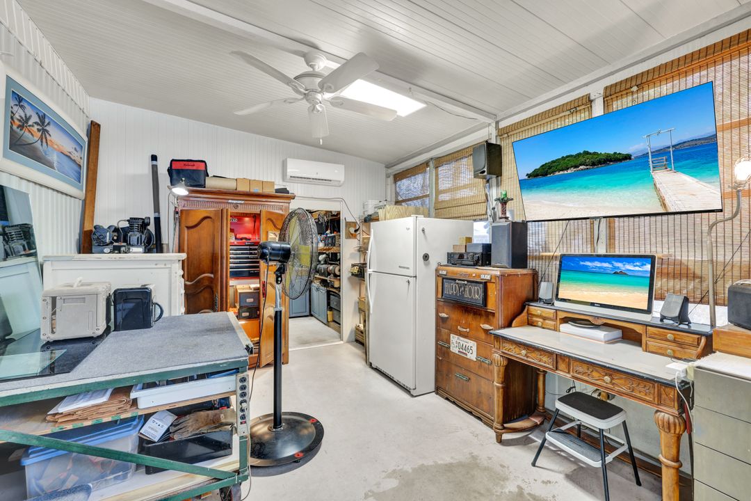 27543 Hoenie Dr, Bonita Springs, FL 34135