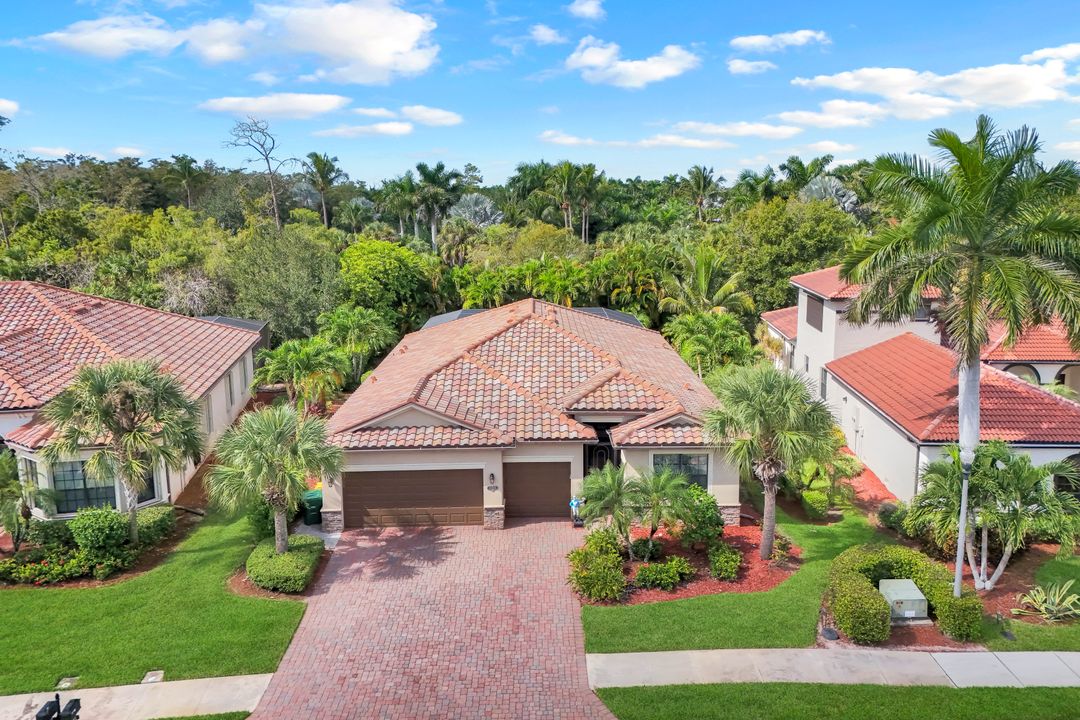 3783 Treasure Cove Cir, Naples, FL 34114