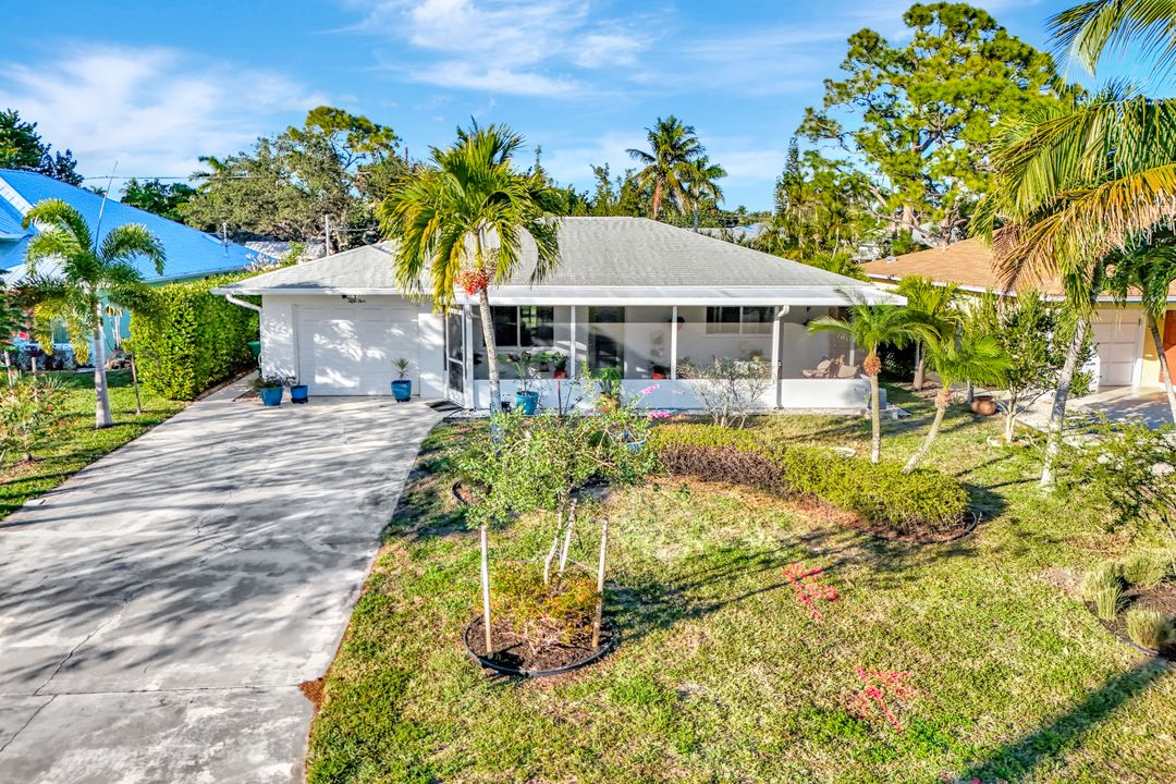 55 9th St, Bonita Springs, FL 34134