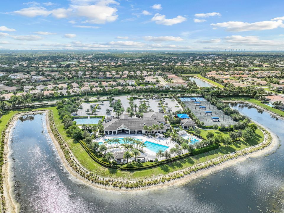 4189 Amelia Wy, Naples, FL 34119