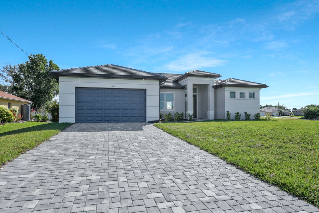 1609 NW 31st Pl, Cape Coral, FL 33993