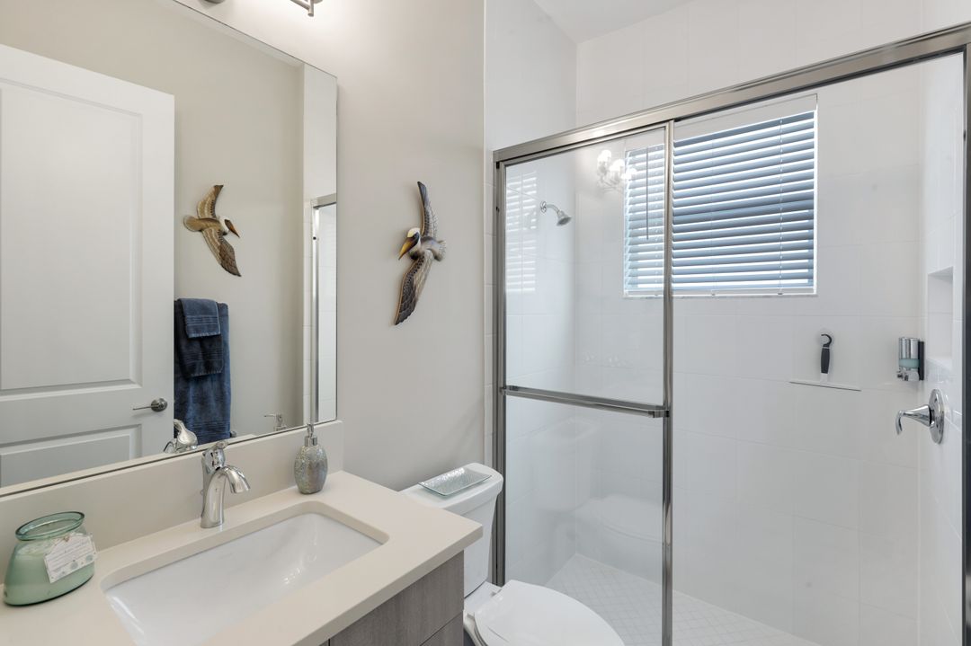 11855 Gardenia Ave, Naples, FL 34120