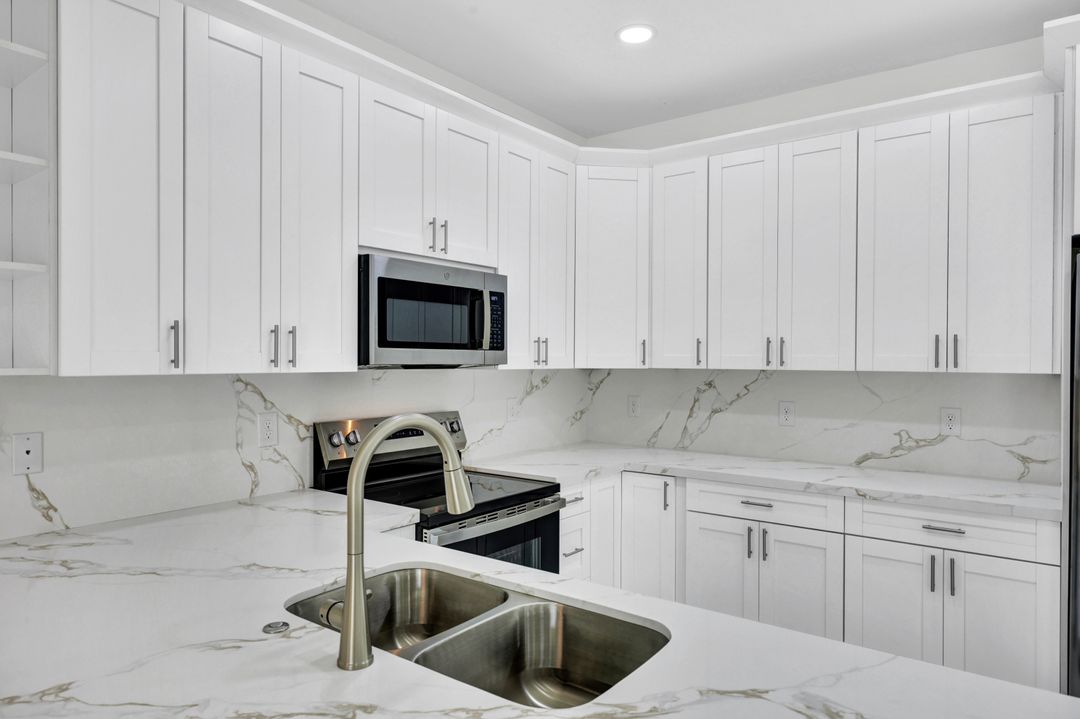 1137 Rahway St, Lehigh Acres, FL 33974