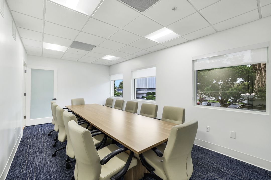 2390 Tamiami Trl N #212, Naples, FL 34103