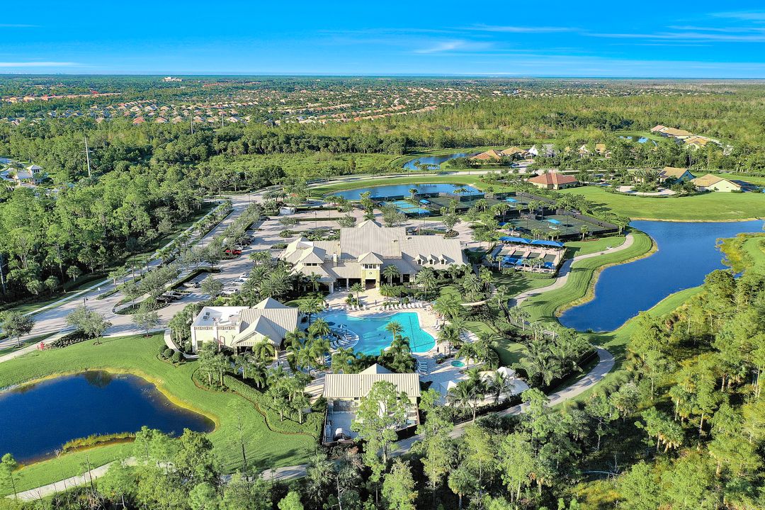 7631 Winding Cypress Dr, Naples, FL 34114