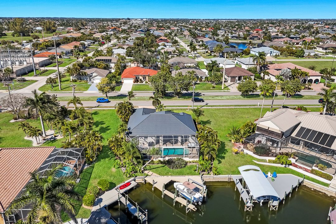 2014 Cape Coral Pkwy W, Cape Coral, FL 33914