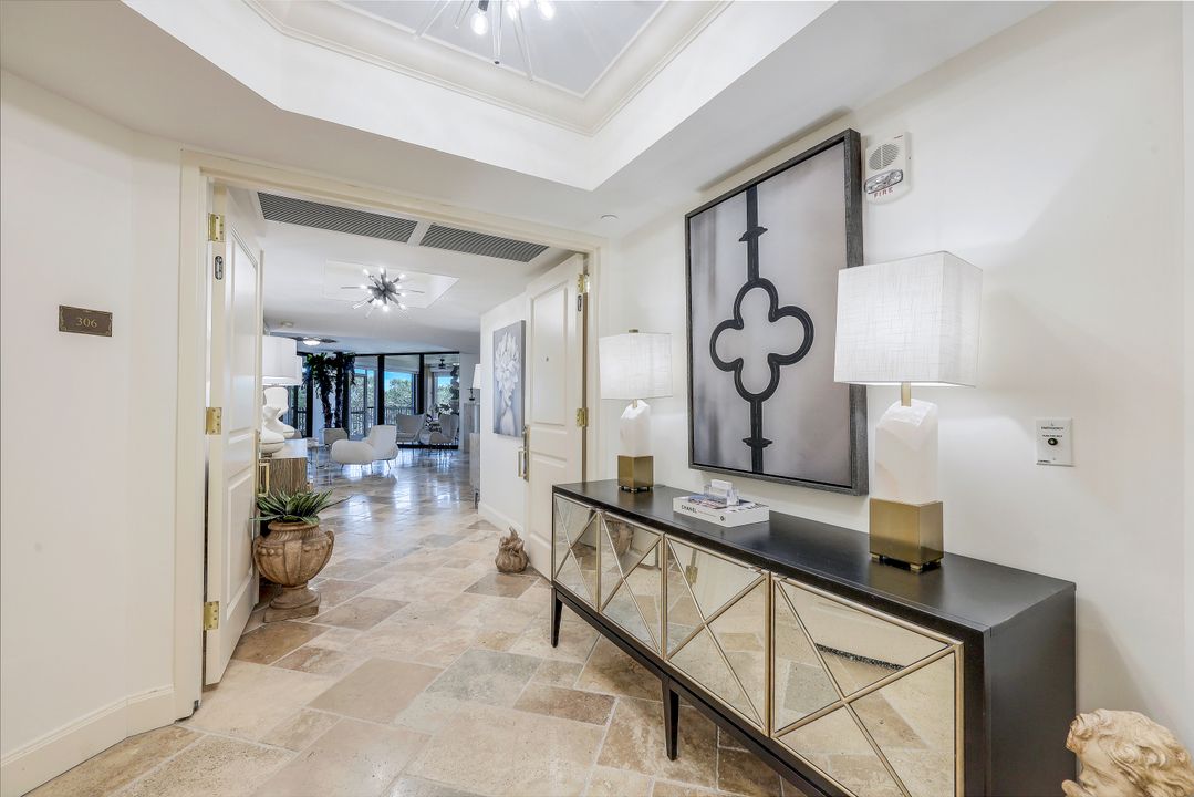 6597 Nicholas Blvd #306, Naples, FL 34108