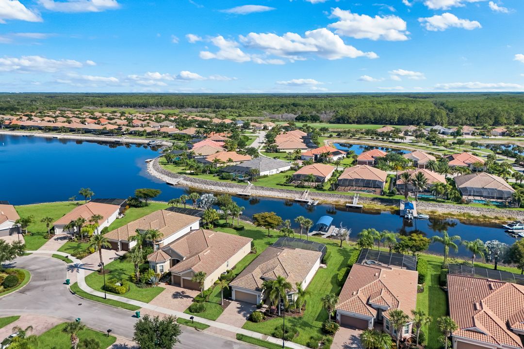 9179 Flint Ct, Naples, FL 34120