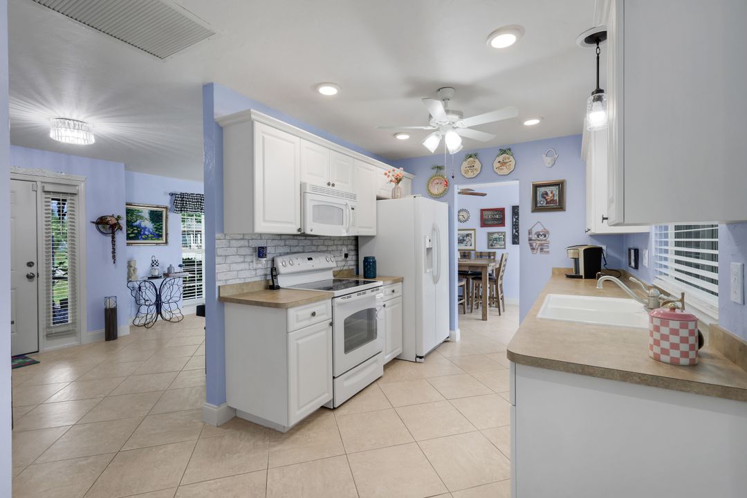 3320 SW 6th Ave, Cape Coral, FL 33914