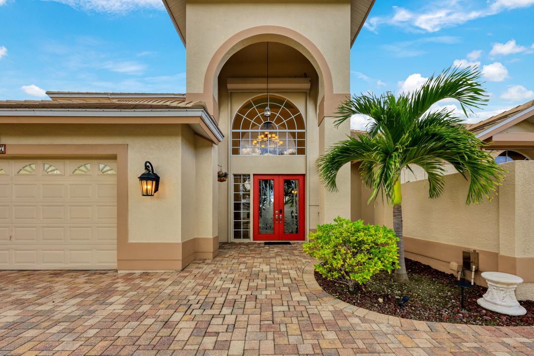 907 SW 51st Terrace, Cape Coral, FL 33914