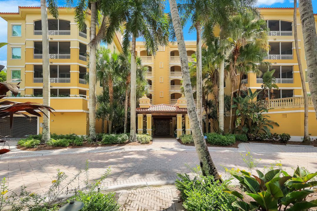 2748 Tiburon Blvd E #C502, Naples, FL 34109