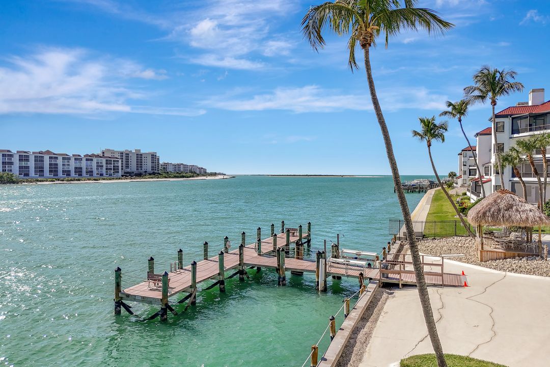 60 W Pelican St #401, Naples, FL 34113