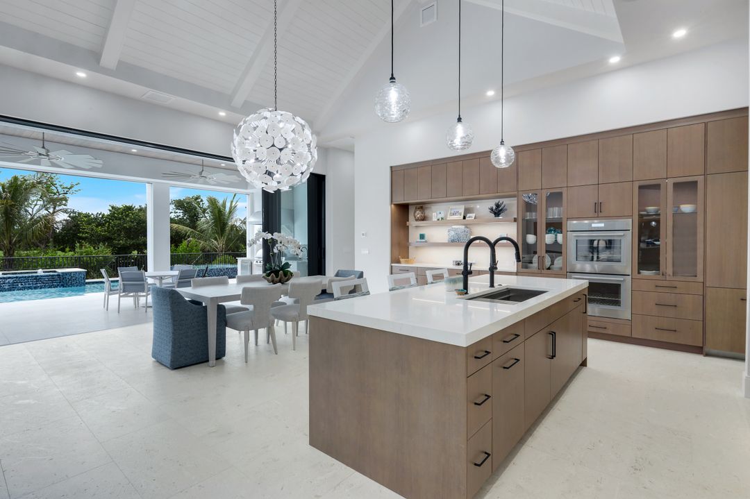 2319 Wulfert Rd, Sanibel, FL 33957