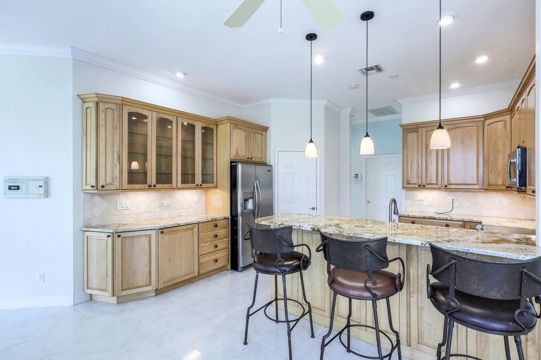 1940 Timberline Dr, Naples, FL 34109