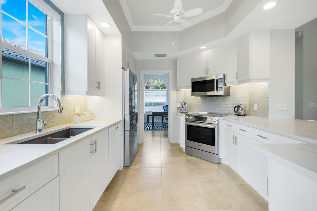 7063 Toscana Ct, Naples, FL 34114